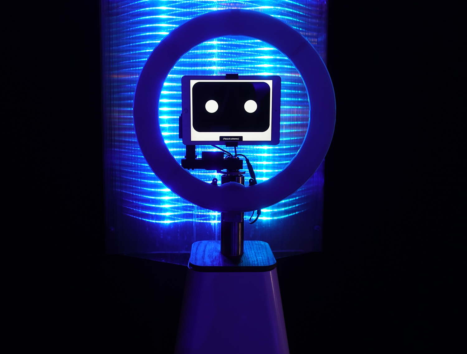 Selfiebot in use